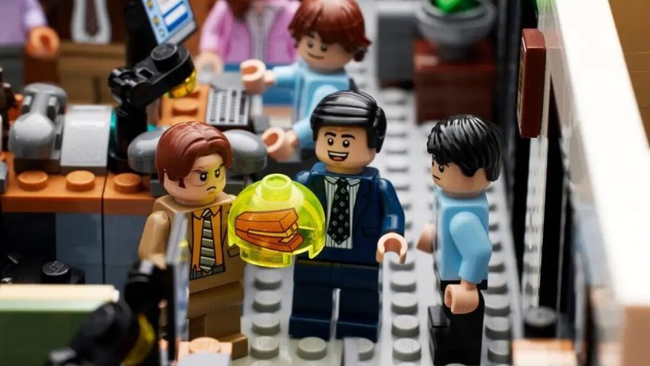 It’s official LEGO office!  Office lovers can prepare for a unique collection
