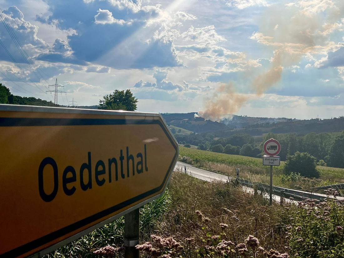There is a fire in the forest area between Volmestraße and Oedenthal.